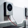 How a Hybrid Inverter Achieves Automatic Grid-Tied and Off-Grid Switching